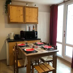 https://appartement-t2-confort-residence-arc-en-ciel.hotels-rhonealpes.com